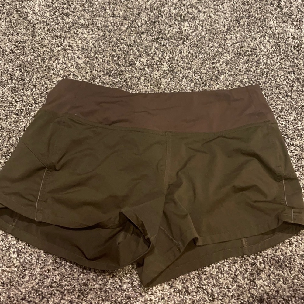 Lululemon Green Shorts 3 ins